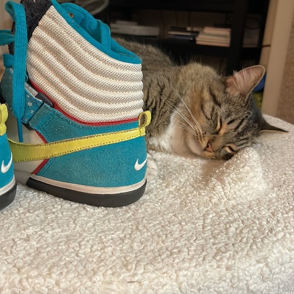 NIKE Women's Aeroflight High LE size 8.5 US - Picture 7 of 7